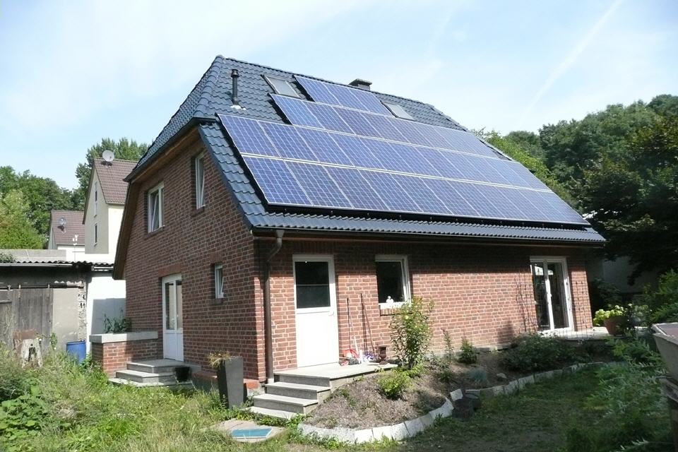 Photovoltaikanlage auf Mehrfamilienhaus in Castrop-Rauxel Ruhrgebiet