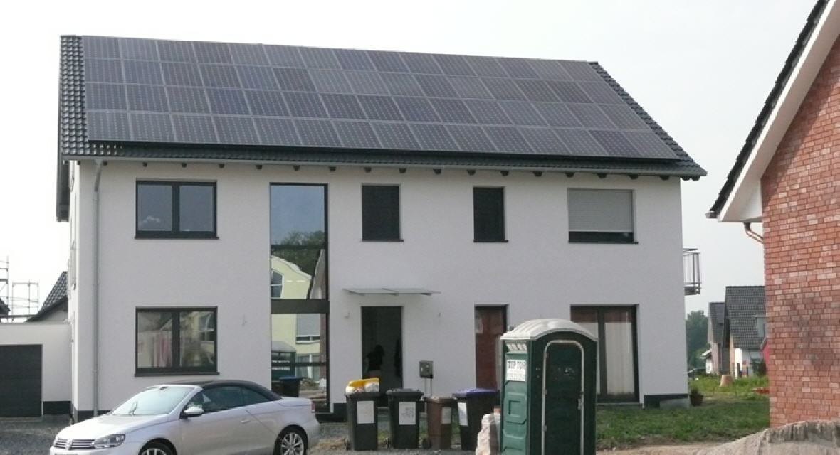 Photovoltaikanlage - Autohaus Hattingen
